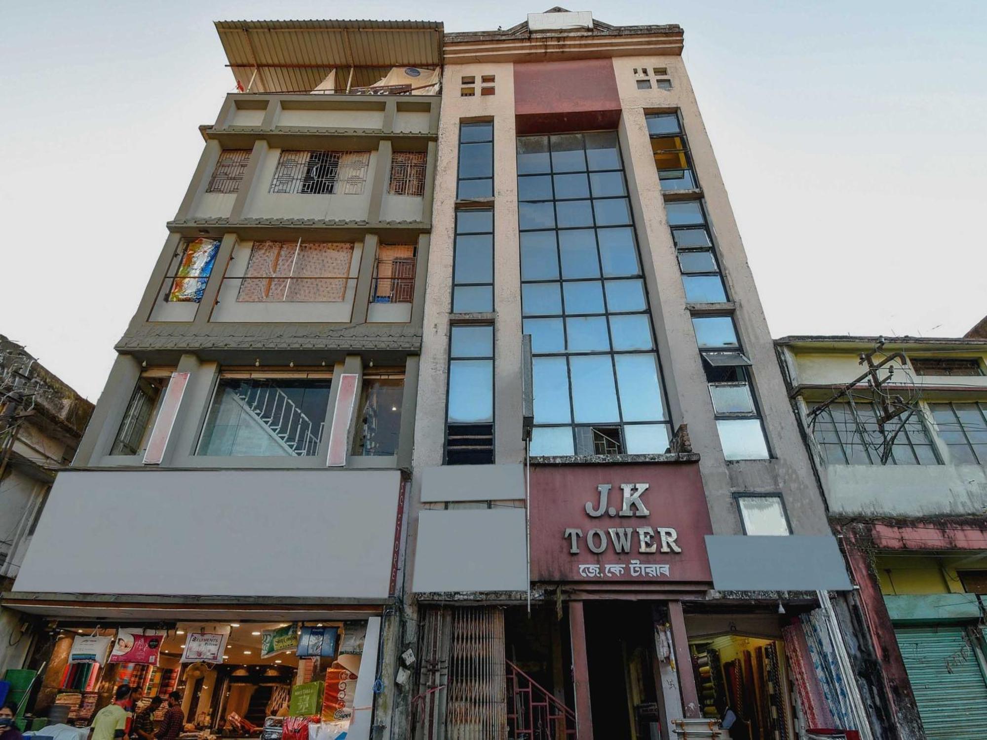 Oyo Flagship 71156 Hotel Jaybee'S Дібругарх Екстер'єр фото