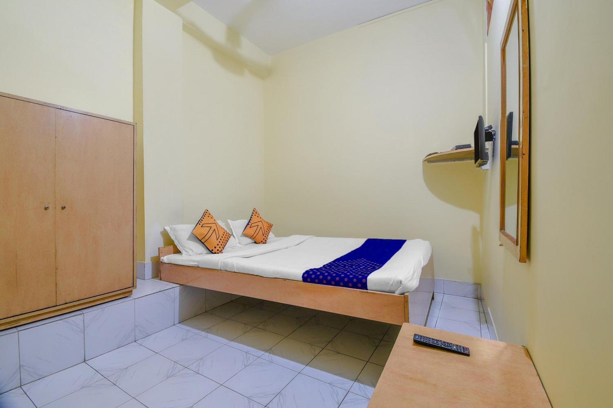 Oyo Flagship 71156 Hotel Jaybee'S Дібругарх Екстер'єр фото