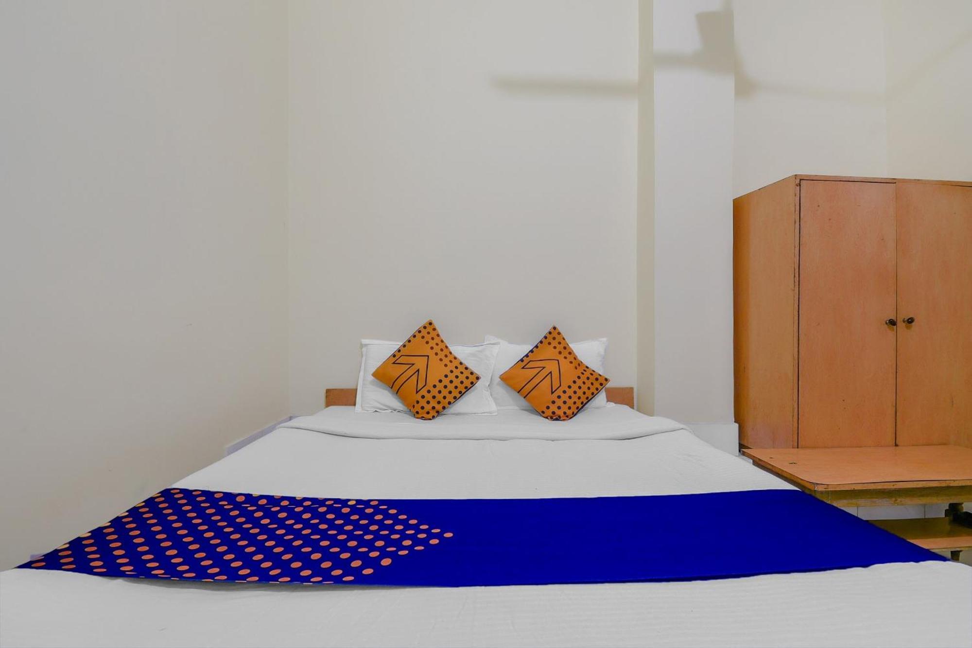 Oyo Flagship 71156 Hotel Jaybee'S Дібругарх Екстер'єр фото